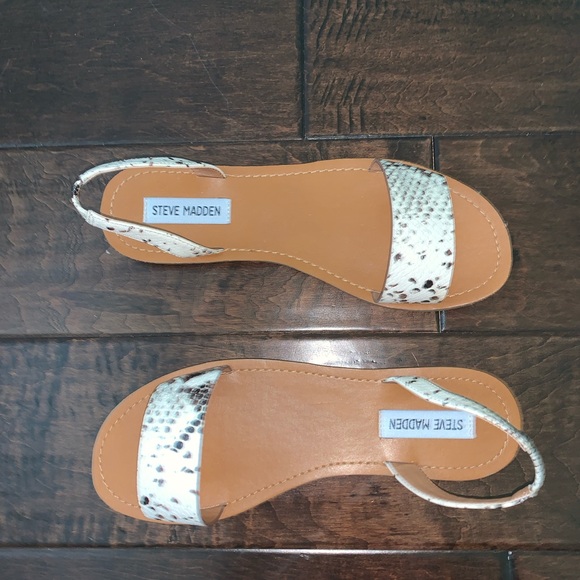 Steve Madden snake sandals - Picture 3 of 3